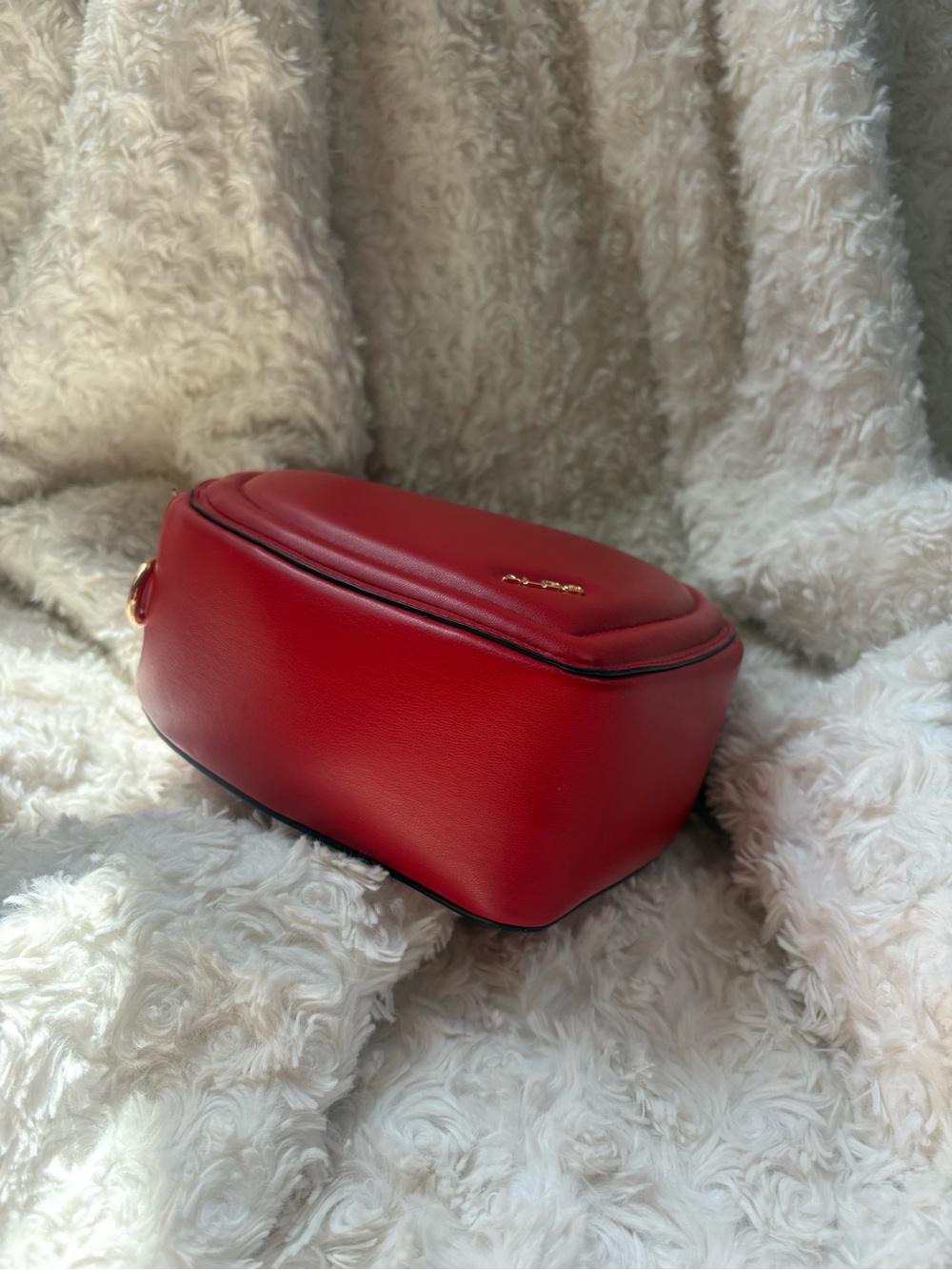 ALDO Red Heart-Shaped Small Top-Handle Bag - Picture 5 of 6